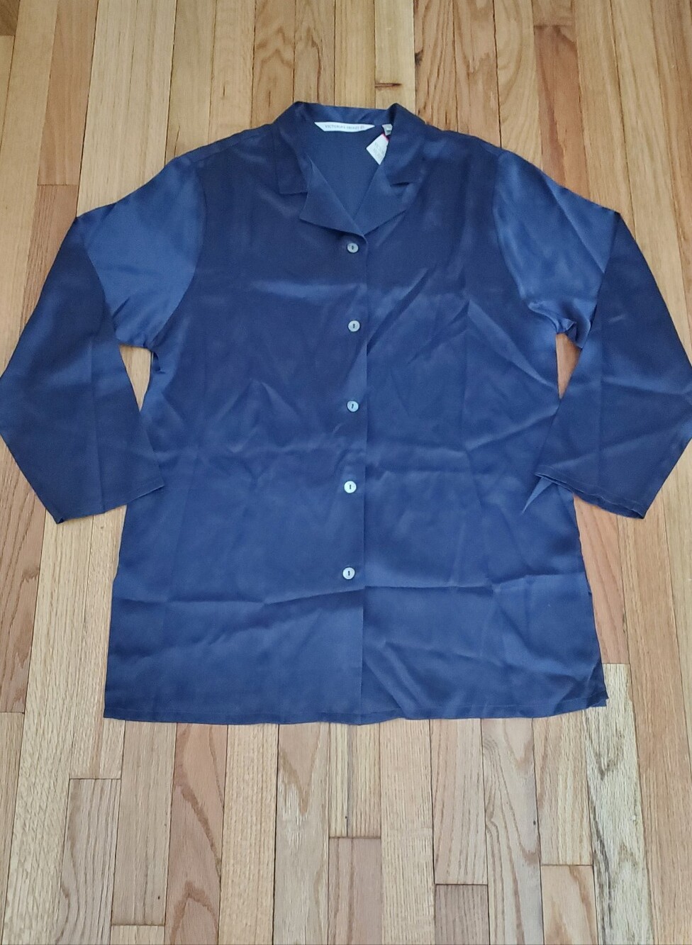 Victorias Secret 100% Silk Classic Navy Button-Down Sleep Shirt Size LARGE
